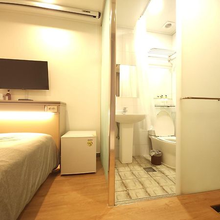 Oyo Hostel Myeongdong 2 Σεούλ Δωμάτιο φωτογραφία
