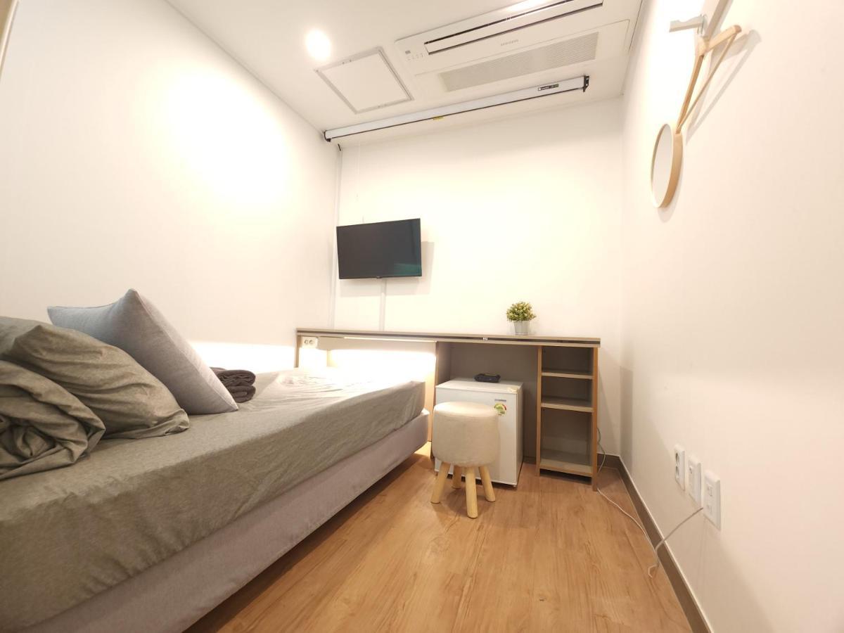 Oyo Hostel Myeongdong 2 Σεούλ Εξωτερικό φωτογραφία