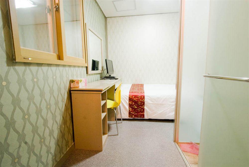 Oyo Hostel Myeongdong 2 Σεούλ Εξωτερικό φωτογραφία