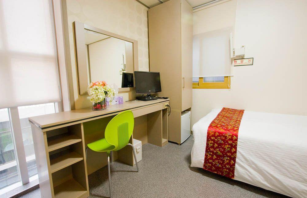 Oyo Hostel Myeongdong 2 Σεούλ Εξωτερικό φωτογραφία